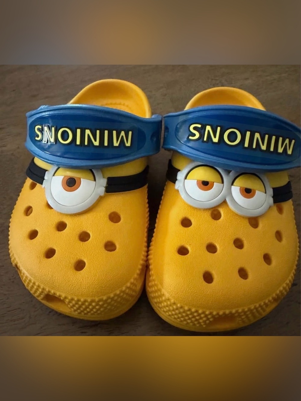 CROCS Kids' Yellow Minions Clog Sandals with Blue Heel Straps Size C8